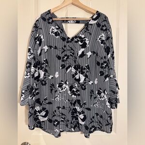 Collection B Black and White Floral Blouse. Size 2x